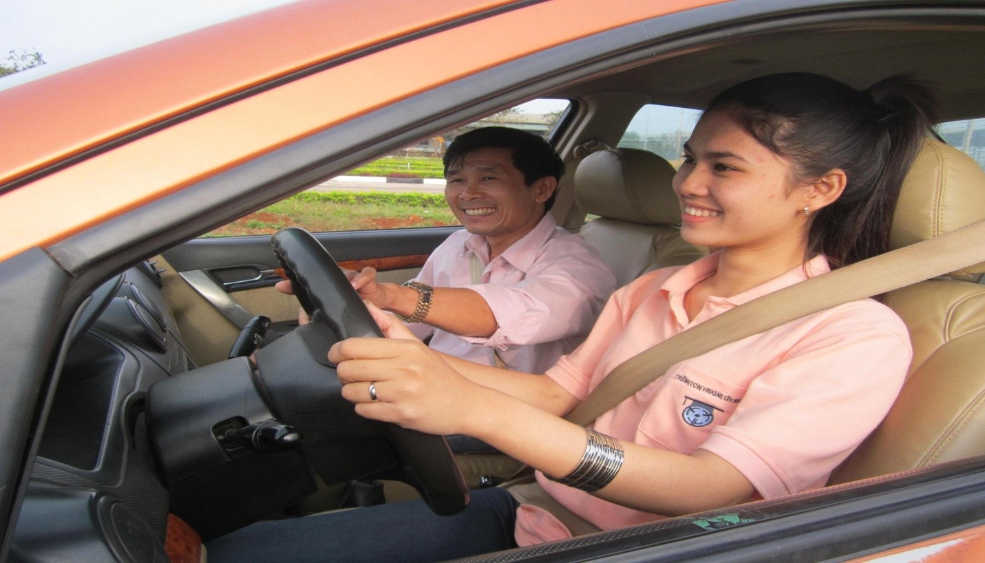 Địa điểm chỉ thuê xe ô tô tập lái tại Bình Định giá rẻ - xe mới